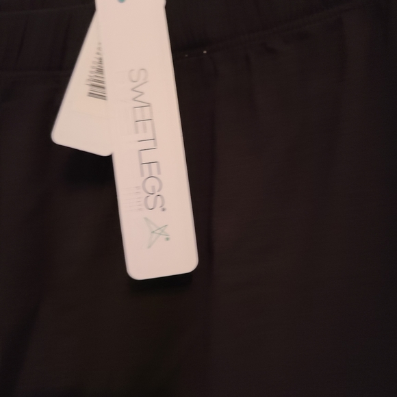 Leggings - Picture 2 of 2